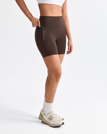 No Front Seam Shorts with Pockets 6''
