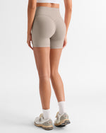 No Front Seam Hidden Scrunch Butt Shorts 5''