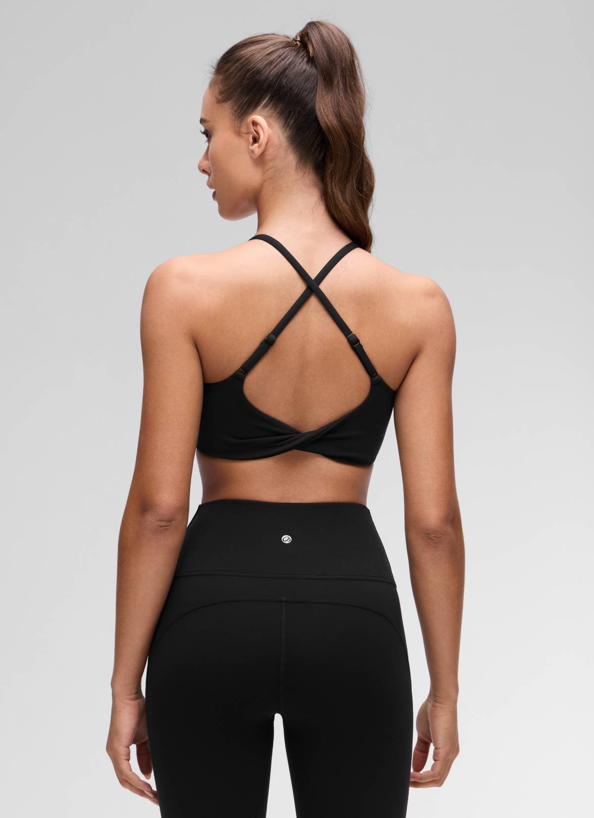Yoga Scoop Neck Twist Cross Back Sport Bra Black